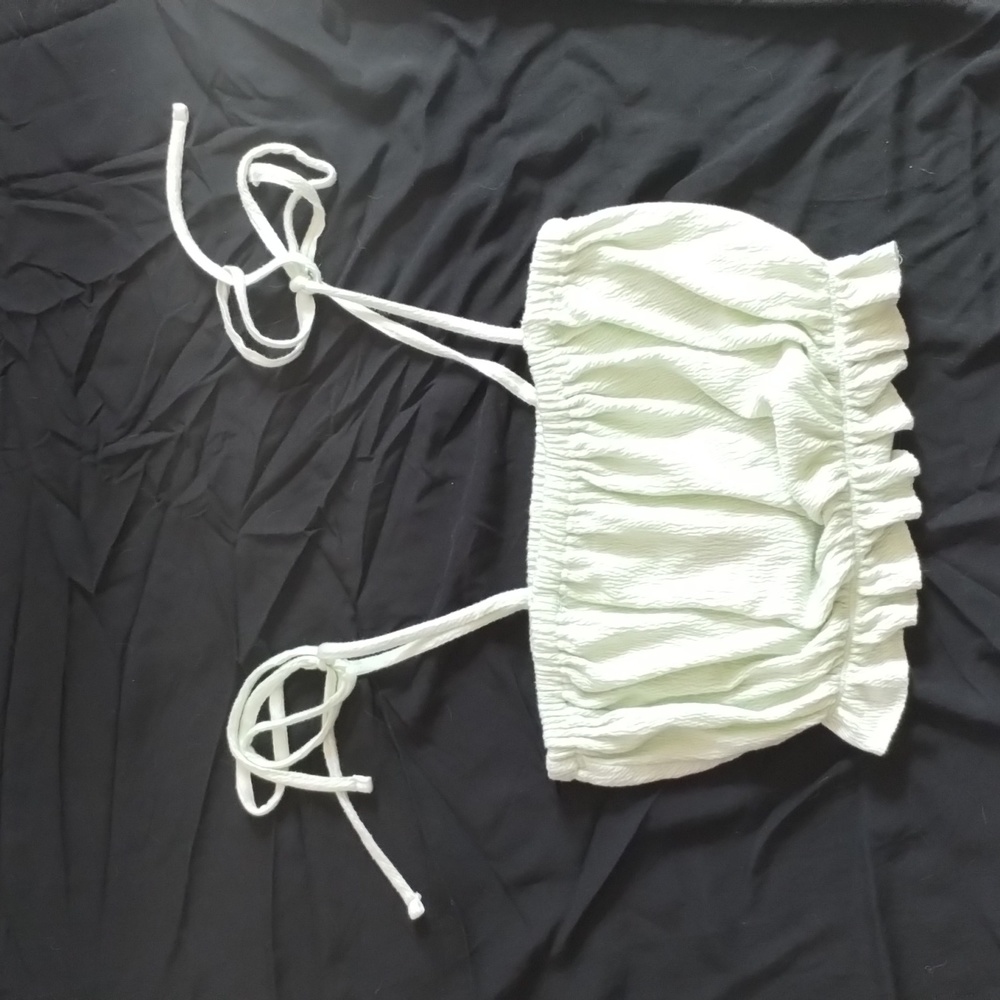 Wild Fable tube top type top with ties.